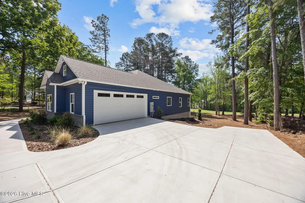 107 Devonshire Avenue W Seven Lakes, NC 27376