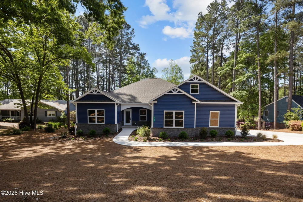 107 Devonshire Avenue W Seven Lakes, NC 27376