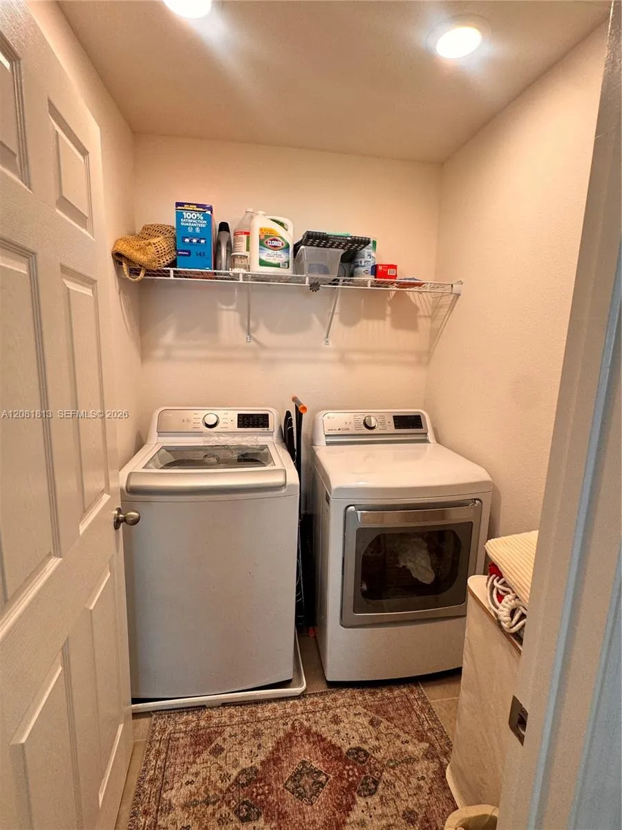 948 Scrub Oak Hammock Rd Davenport, FL 33837