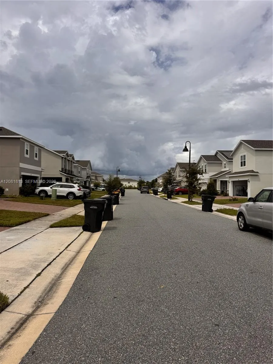 948 Scrub Oak Hammock Rd Davenport, FL 33837