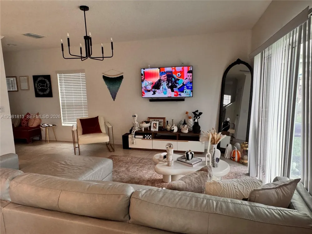 948 Scrub Oak Hammock Rd Davenport, FL 33837