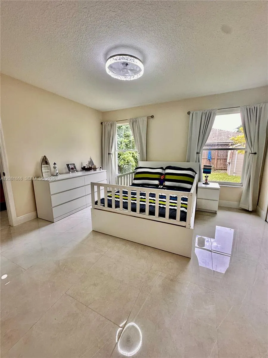28565 SW 158th Ct #1 Homestead, FL 33033