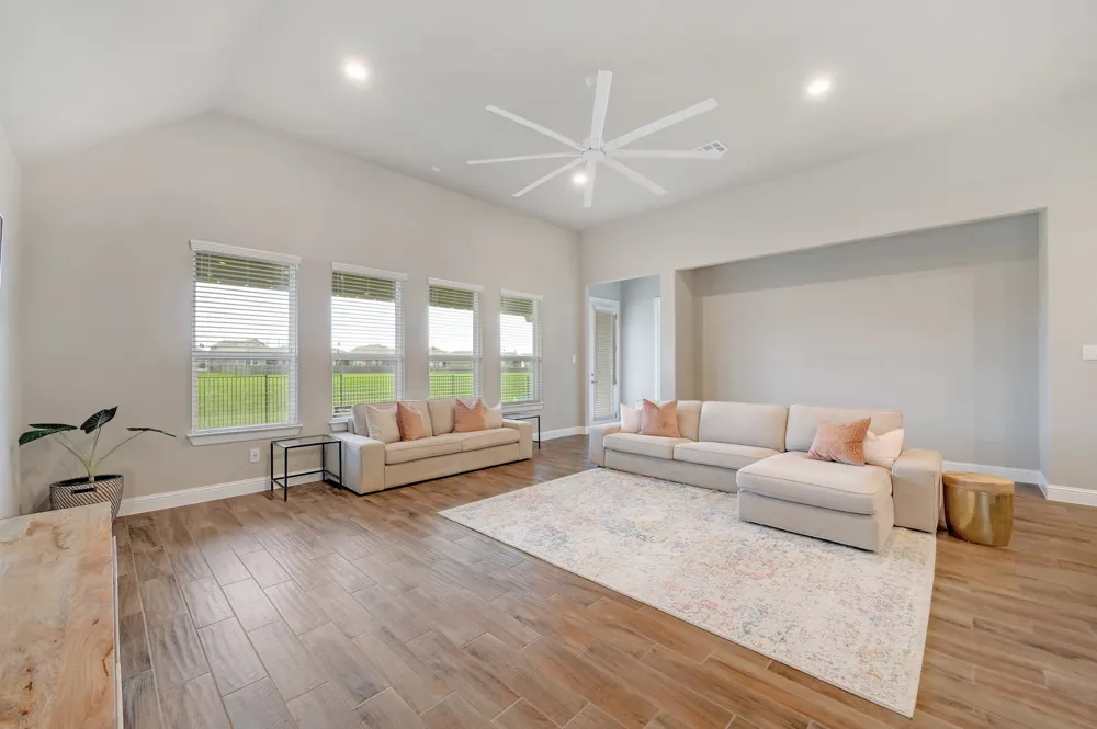 6813 Leonardo Drive Round Rock, TX 78665