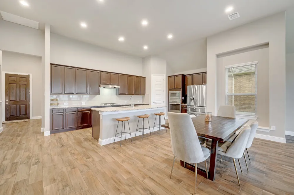 6813 Leonardo Drive Round Rock, TX 78665