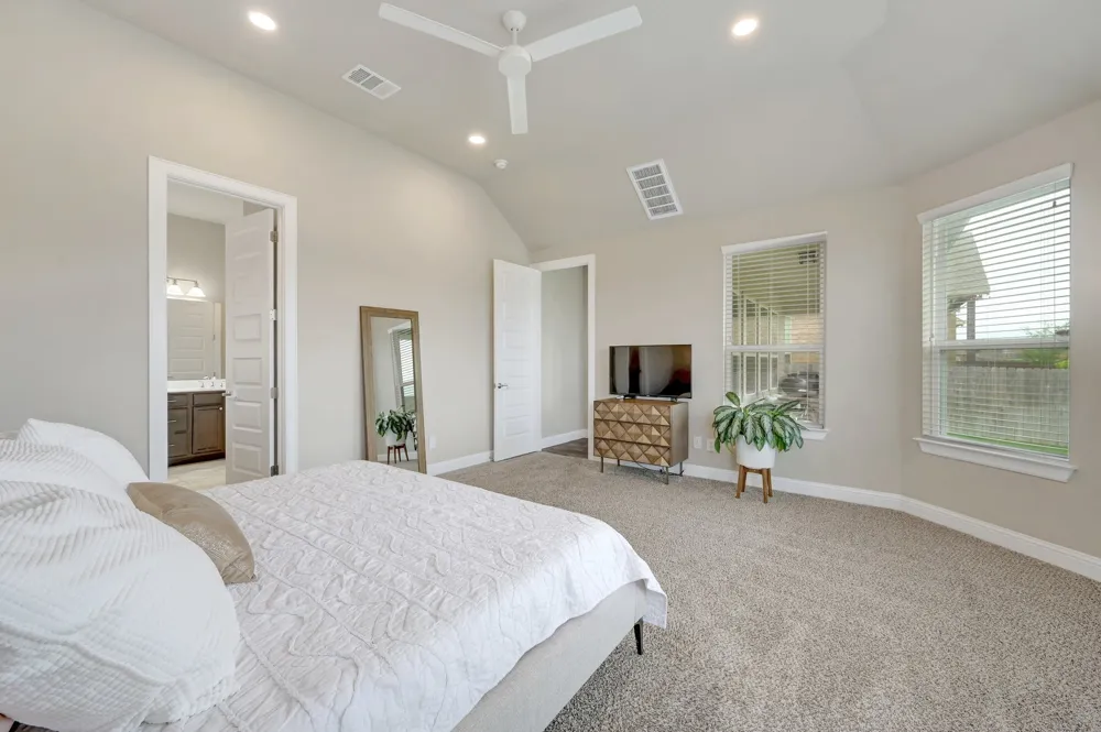 6813 Leonardo Drive Round Rock, TX 78665