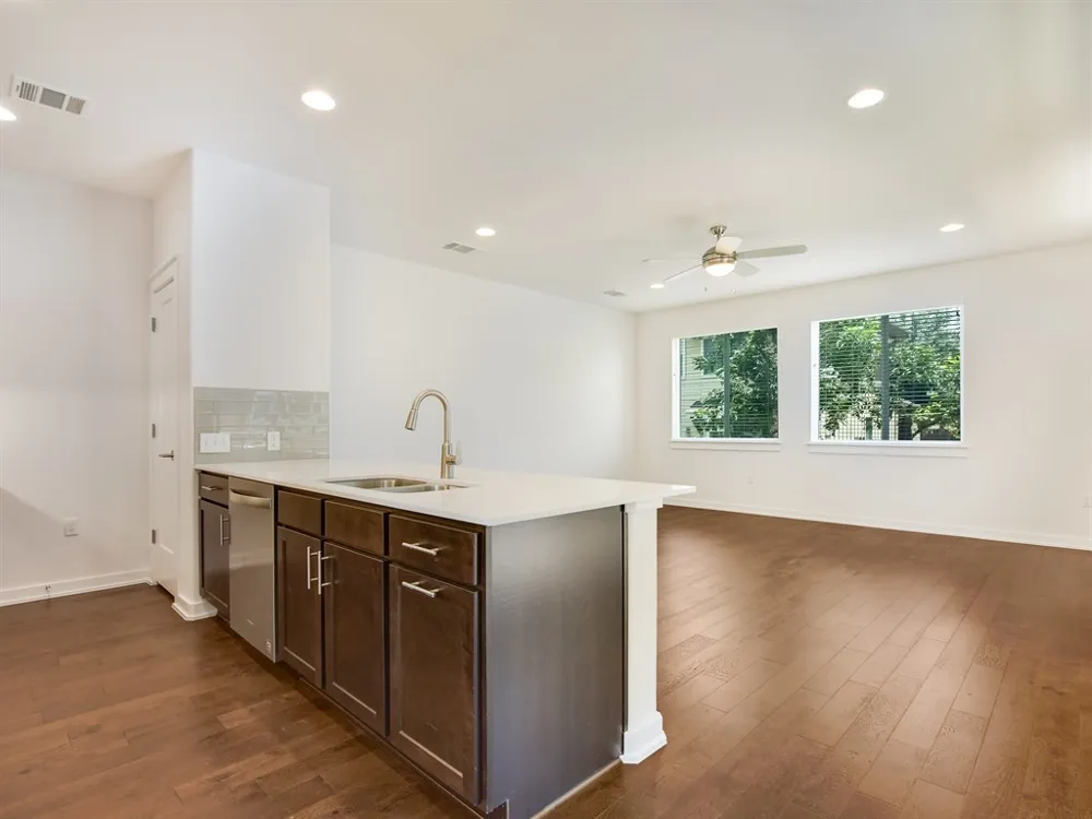 6800 Menchaca Road #39 Austin, TX 78745