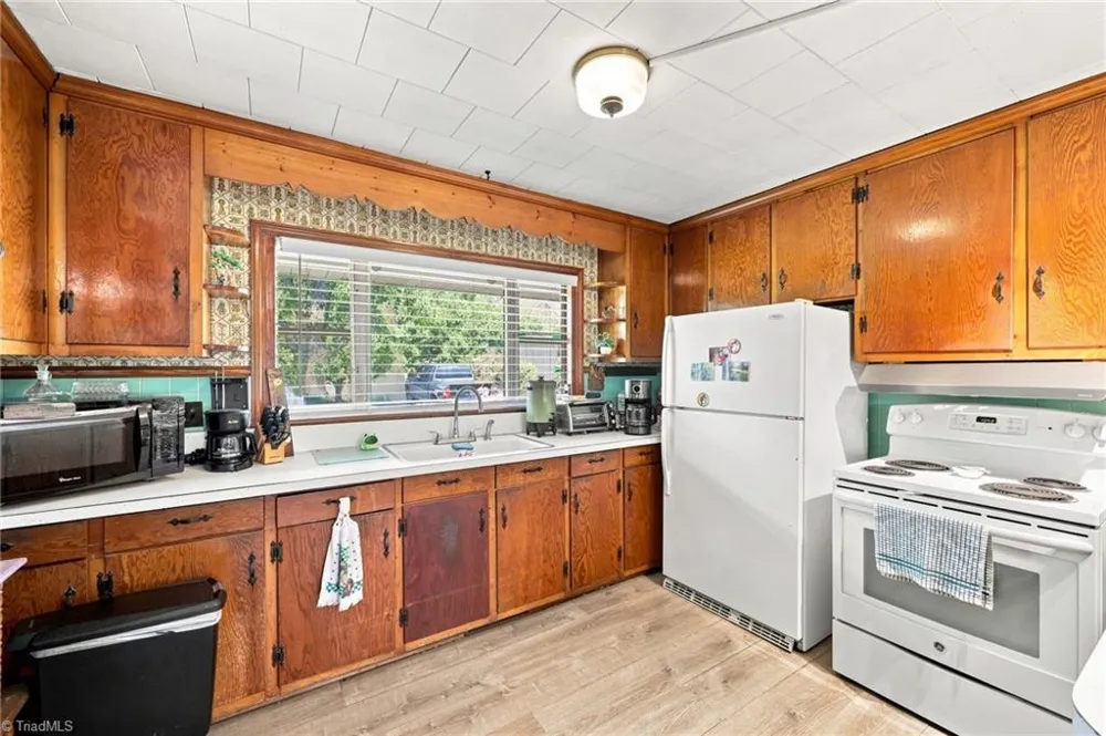 1700 Parham Drive Graham, NC 27253