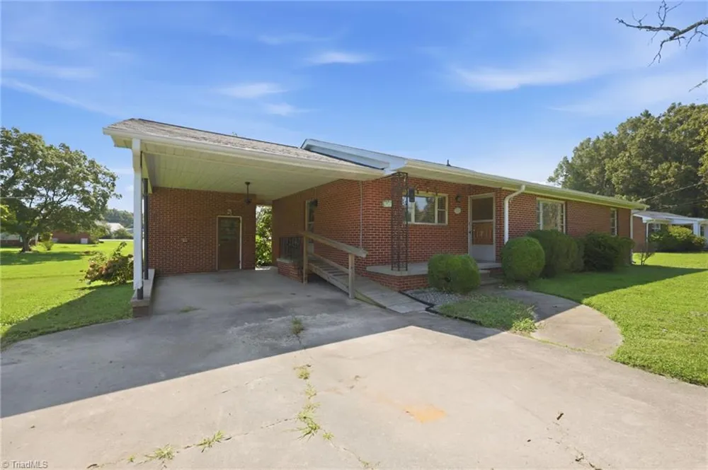 1700 Parham Drive Graham, NC 27253