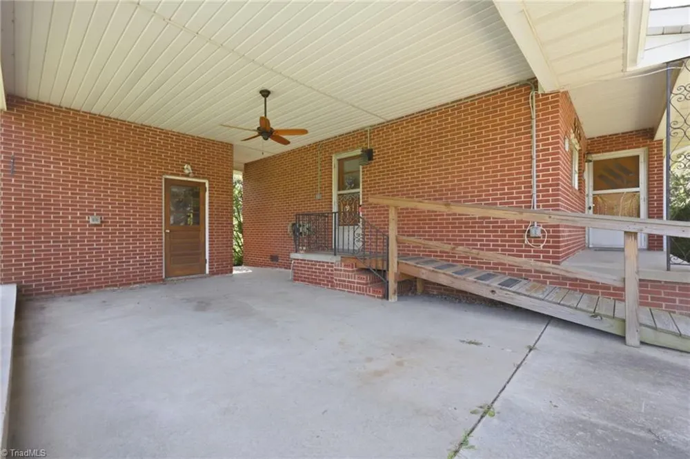 1700 Parham Drive Graham, NC 27253