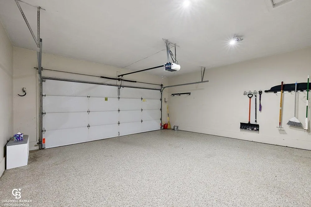 26151 harbour pointe dr n Drive Harrison Charter Township, MI 48045