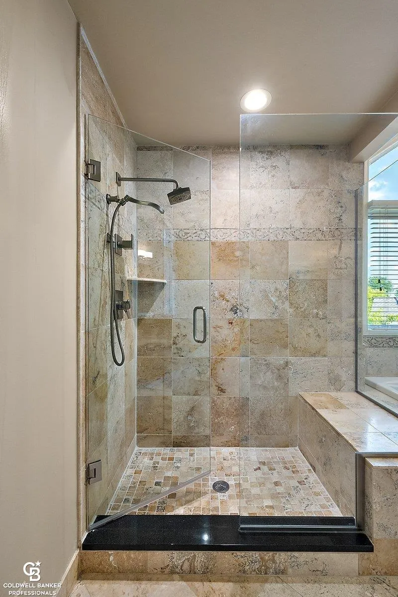 26151 harbour pointe dr n Drive Harrison Charter Township, MI 48045