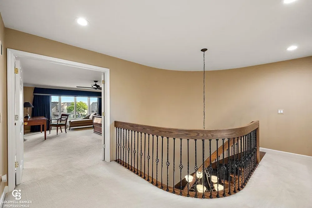 26151 harbour pointe dr n Drive Harrison Charter Township, MI 48045