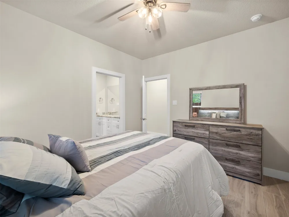 5338 Howard St Street San Antonio, TX 78212