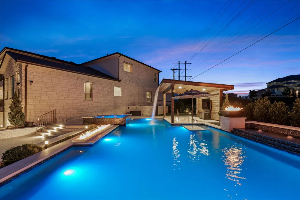 701 Echelon Place Lakeway, TX 78738