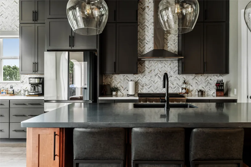701 Echelon Place Lakeway, TX 78738