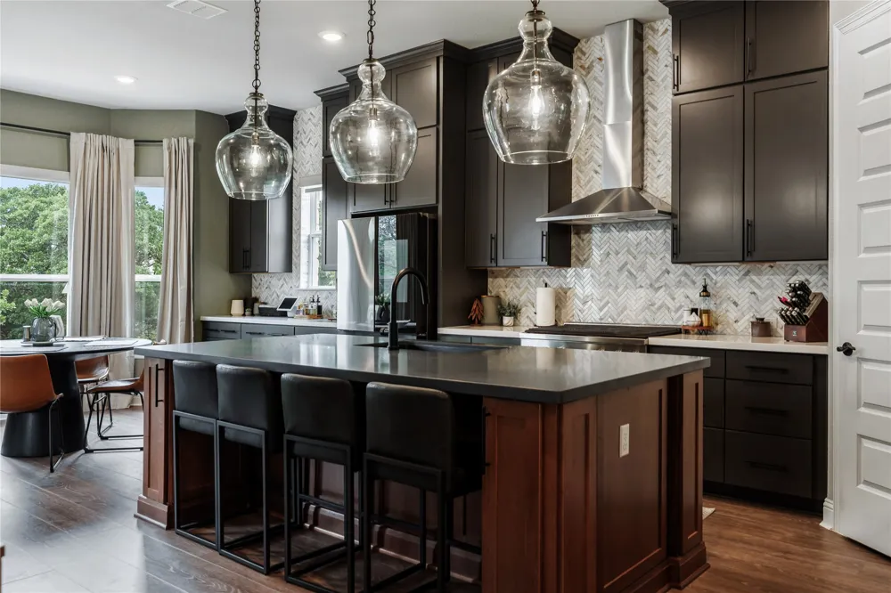 701 Echelon Place Lakeway, TX 78738