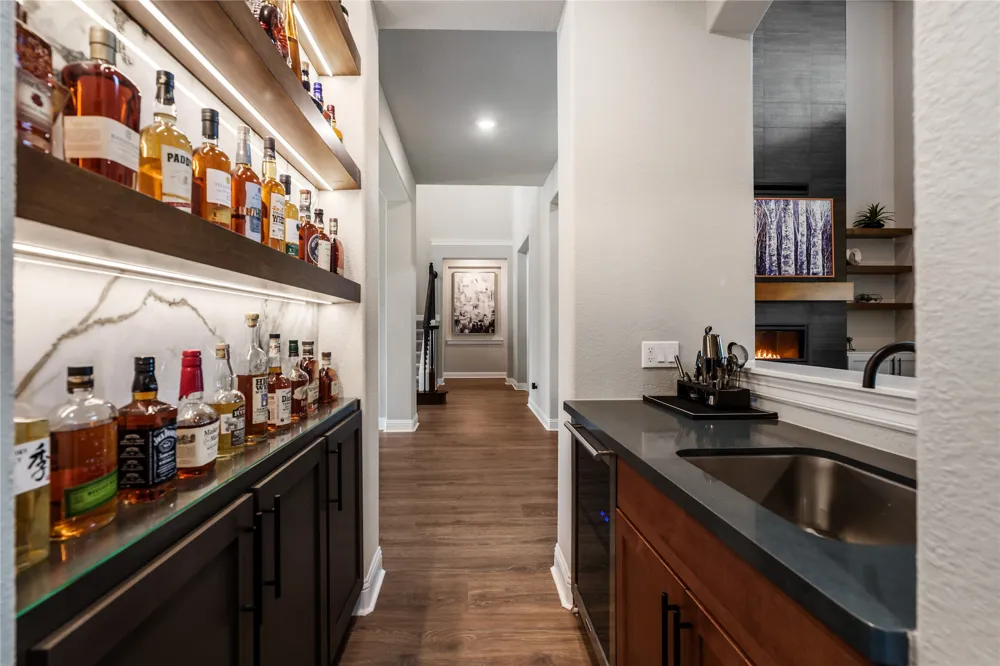 701 Echelon Place Lakeway, TX 78738