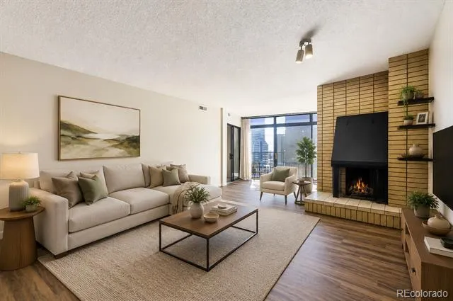 1777 Larimer Street #2105 Denver, CO 80202