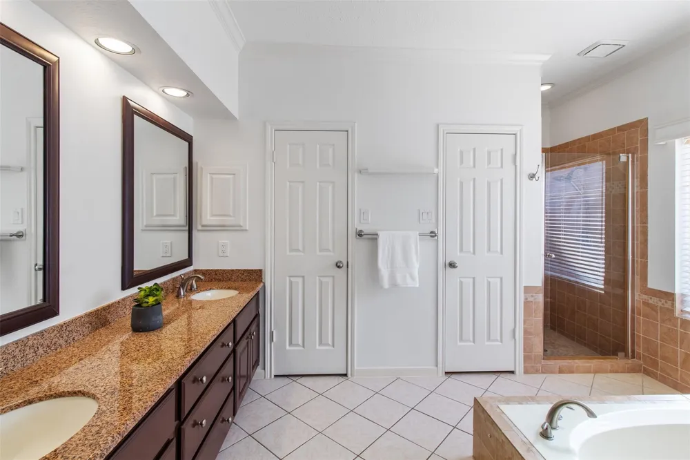5127 Heathfield Court Houston, TX 77084