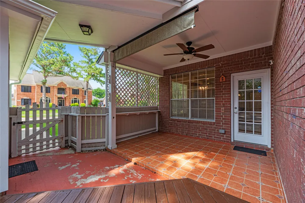 5127 Heathfield Court Houston, TX 77084
