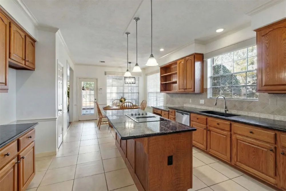 5127 Heathfield Court Houston, TX 77084