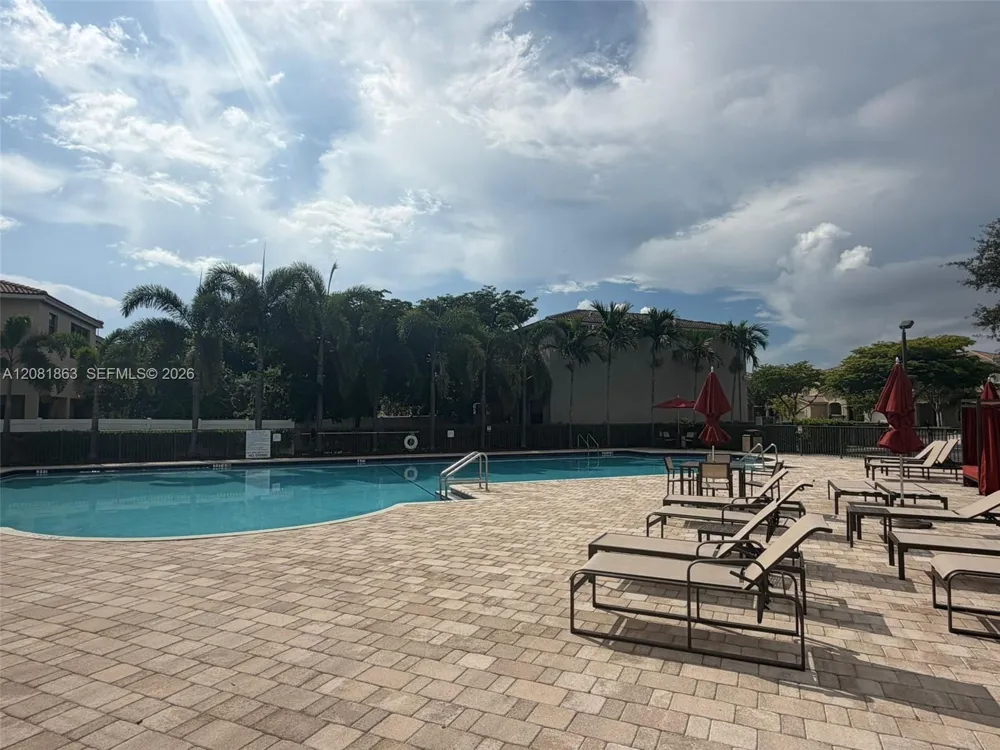 429 NE 194th Ter #429 Miami, FL 33179