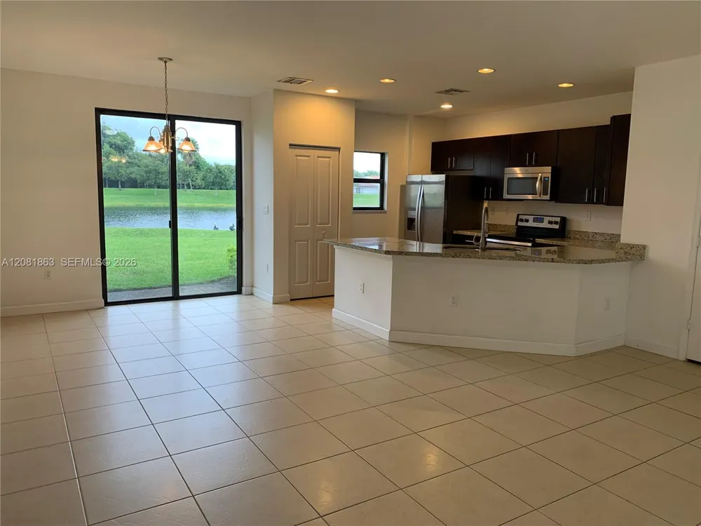 429 NE 194th Ter #429 Miami, FL 33179