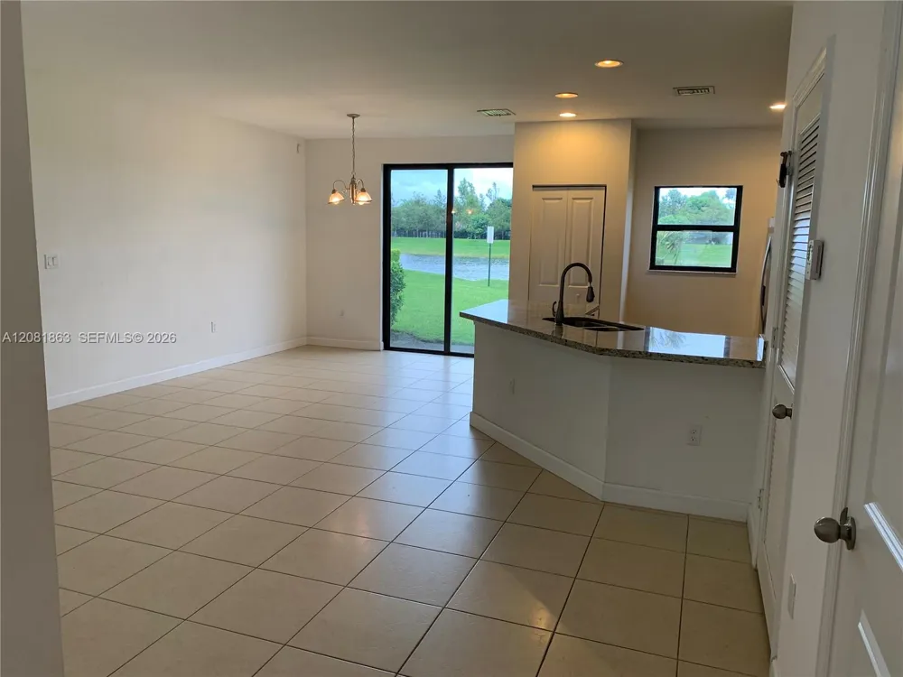 429 NE 194th Ter #429 Miami, FL 33179