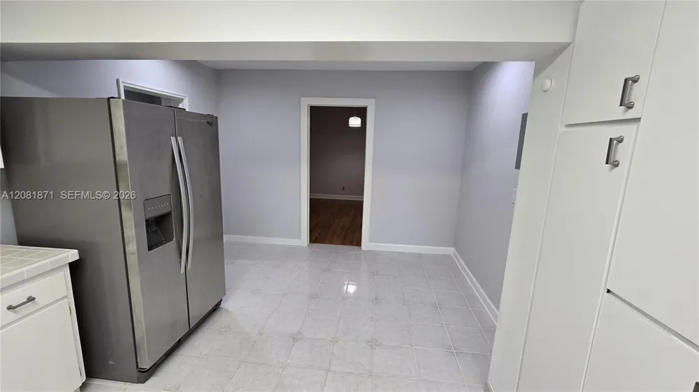 5911 SW 6th St #2 Miami, FL 33144