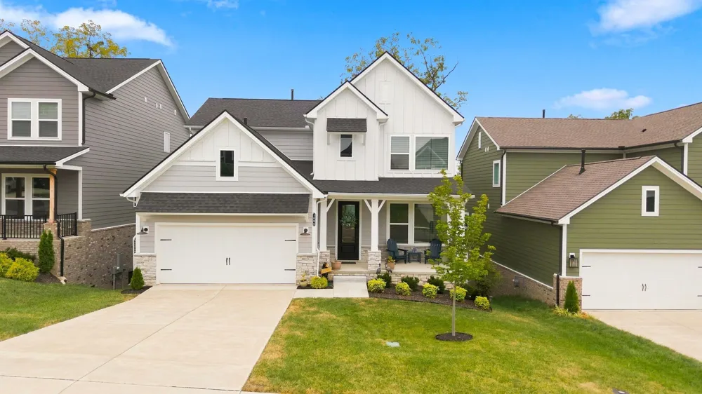 1086 Callaway Dr Lebanon, TN 37087