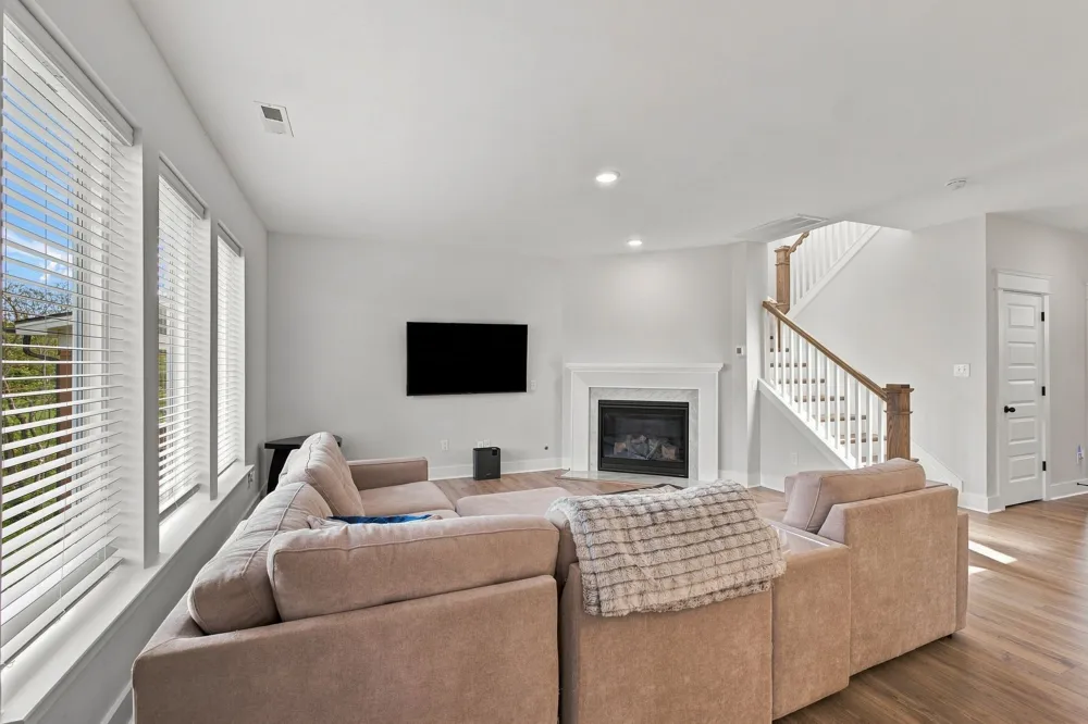 1086 Callaway Dr Lebanon, TN 37087
