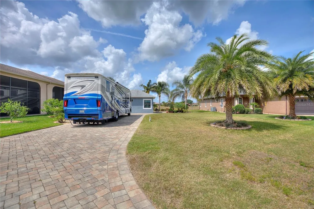 544 NARROW POND ROAD Polk City, FL 33868