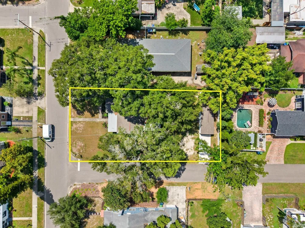 1230 E HENRY AVENUE Tampa, FL 33604
