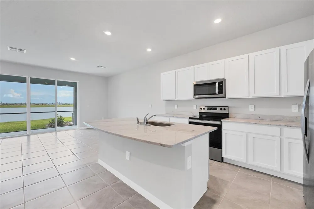 17657 CRESCENT MOON LOOP Bradenton, FL 34211
