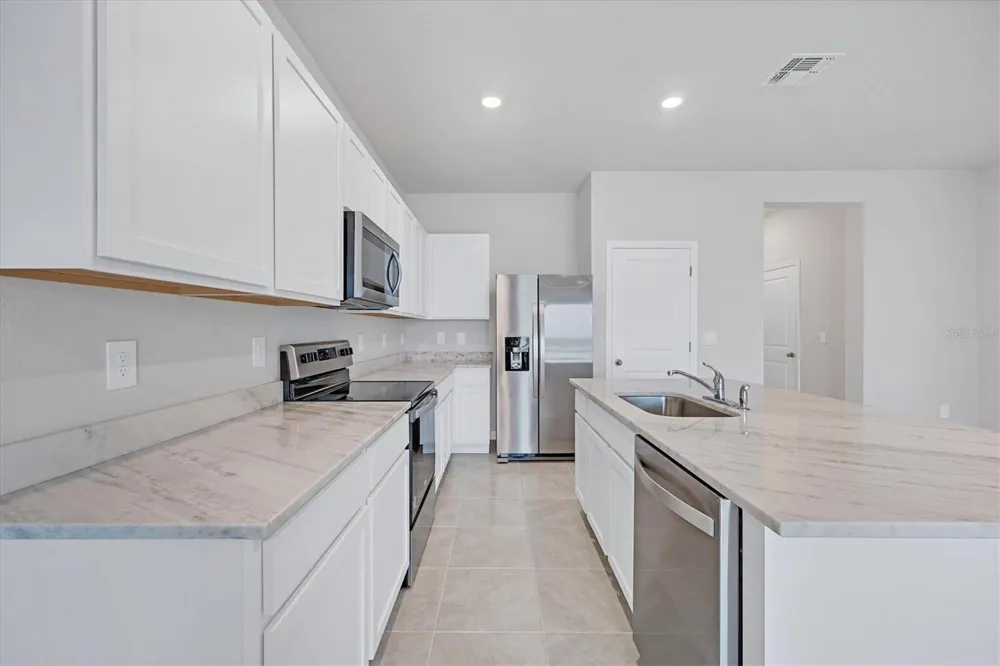 17657 CRESCENT MOON LOOP Bradenton, FL 34211