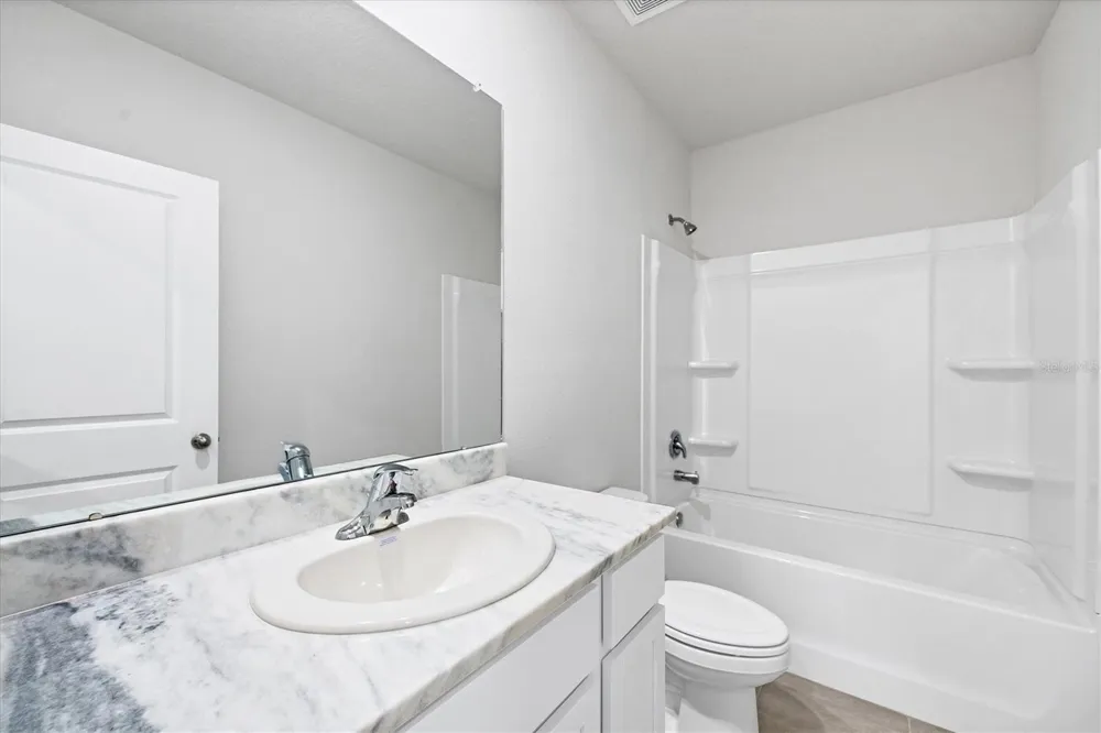 17657 CRESCENT MOON LOOP Bradenton, FL 34211