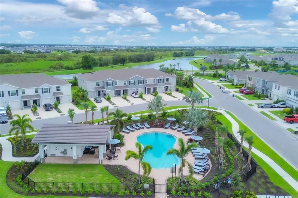 17657 CRESCENT MOON LOOP Bradenton, FL 34211