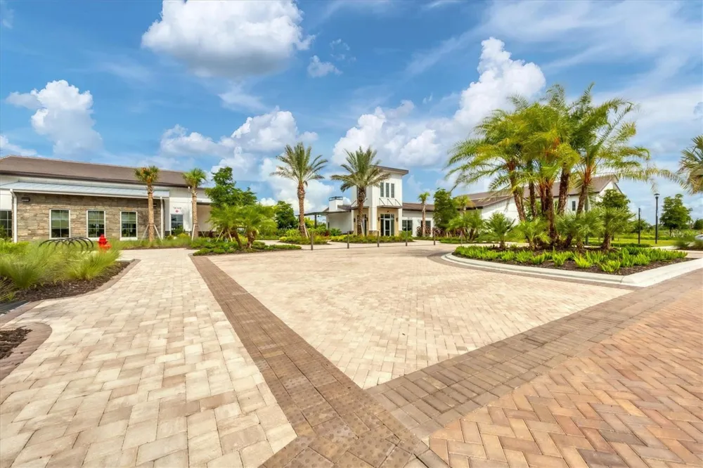 17657 CRESCENT MOON LOOP Bradenton, FL 34211