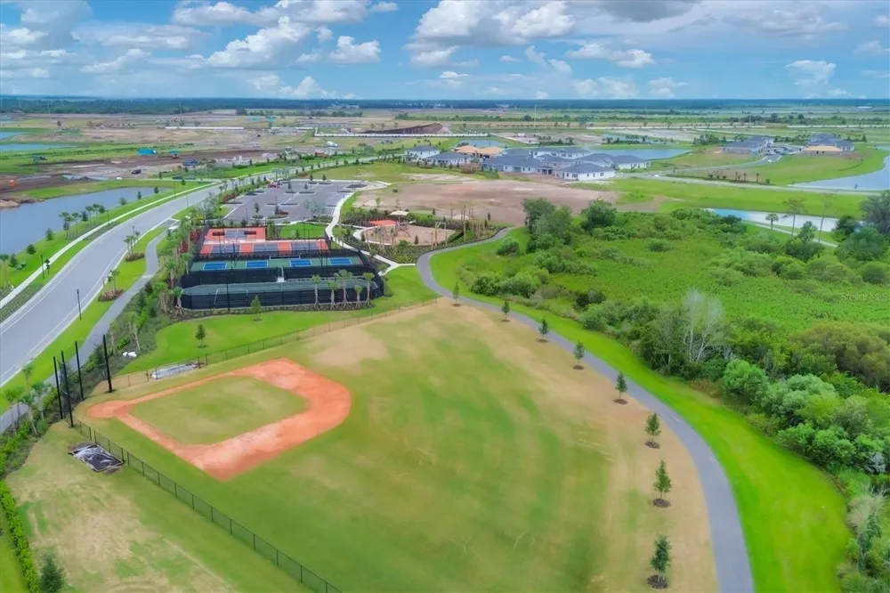 17657 CRESCENT MOON LOOP Bradenton, FL 34211
