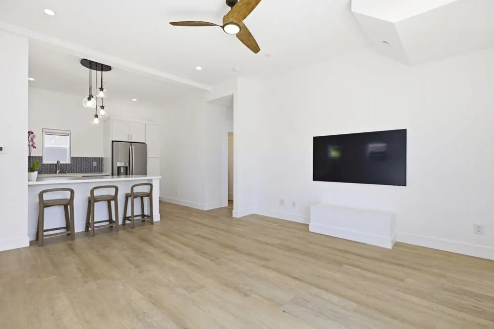 2055 S El Camino Real Oceanside, CA 92054