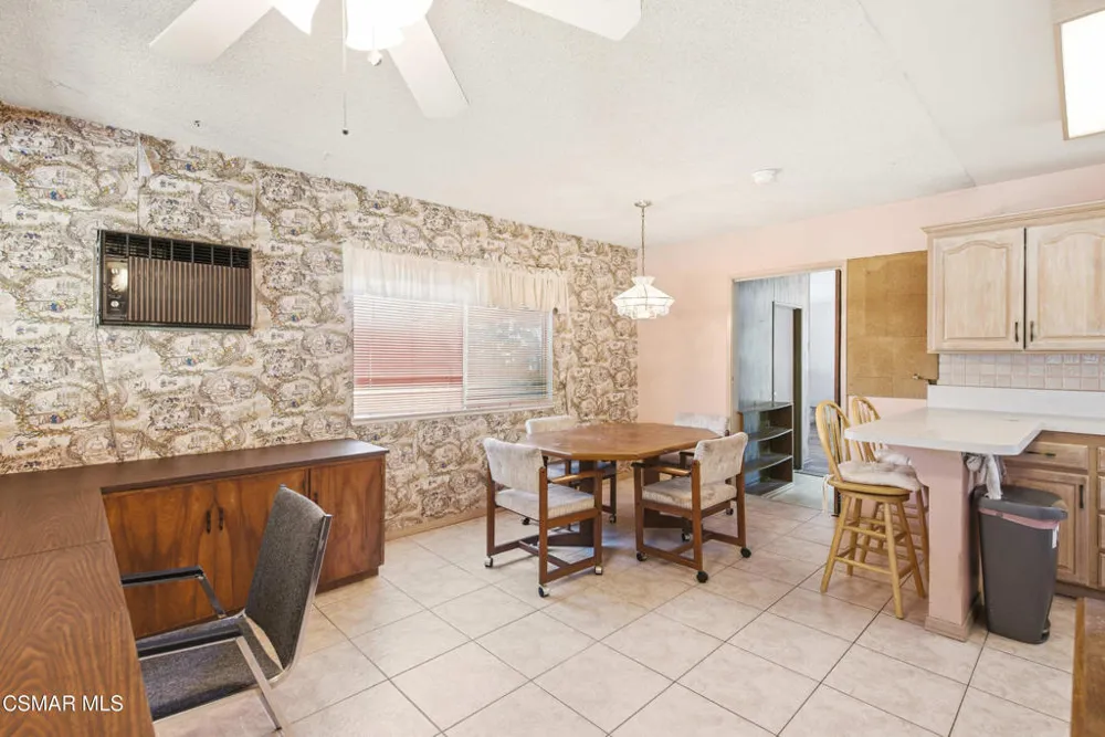 895 Appleton Road Simi Valley, CA 93065