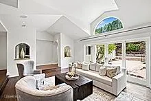 631 Camino Verde Thousand Oaks, CA 91360