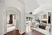 631 Camino Verde Thousand Oaks, CA 91360