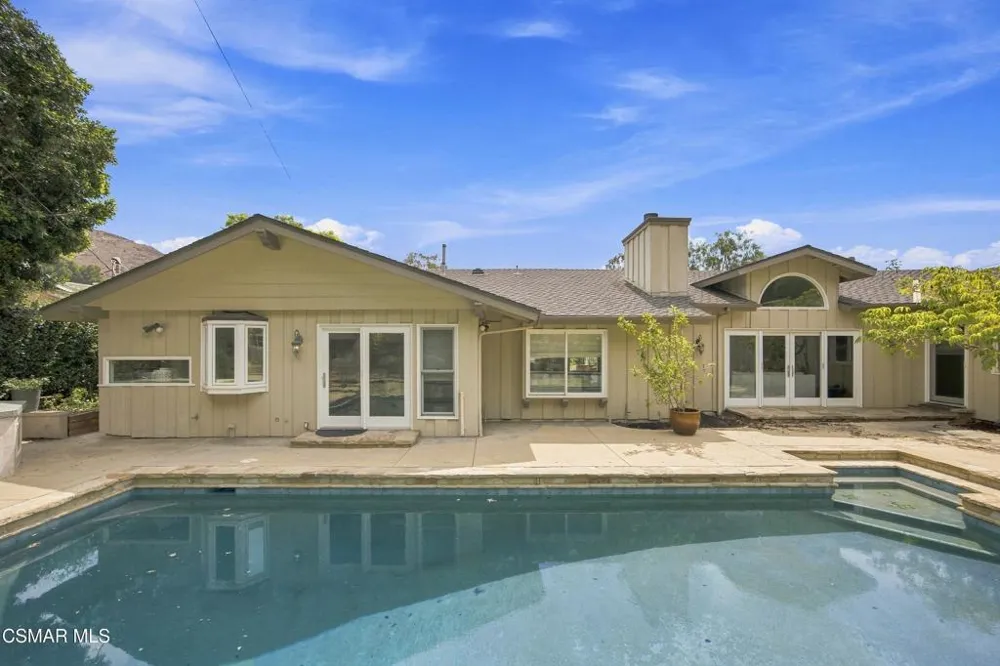 631 Camino Verde Thousand Oaks, CA 91360