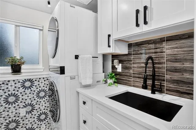 1374 Dover Street Broomfield, CO 80020