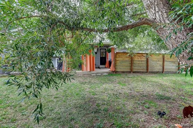 1374 Dover Street Broomfield, CO 80020