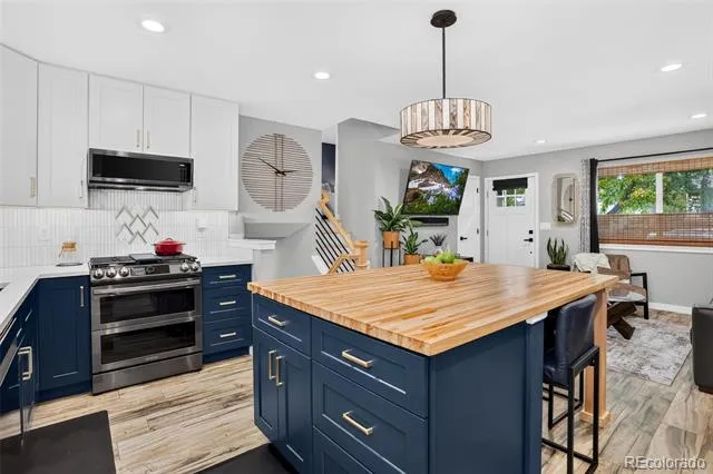 1374 Dover Street Broomfield, CO 80020