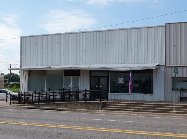 401 E Texas Avenue Mart, TX 76664