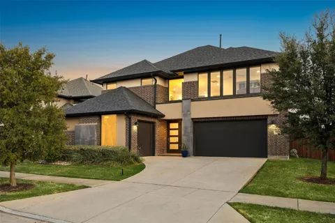 769 Laverton Drive