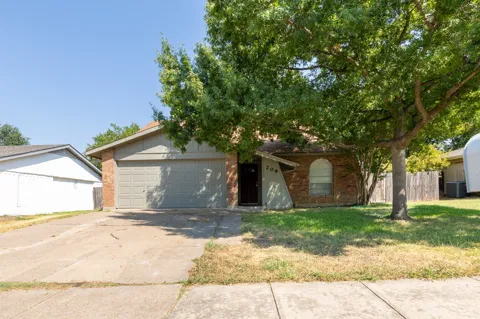 209 Pebblebrook Street